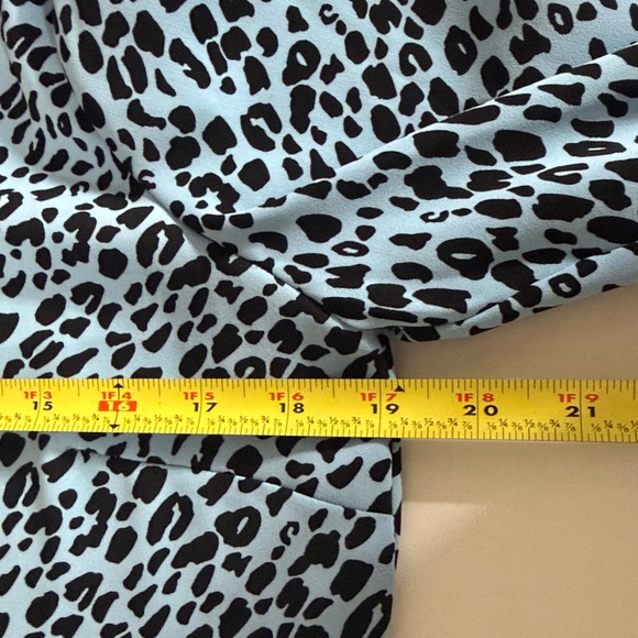 Chico's Button Down Shirt Size 0 (4/6) - Picture 14 of 15